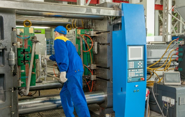 Industria plástica en Colombia: repunte en 2024 y apuesta por la economía circular